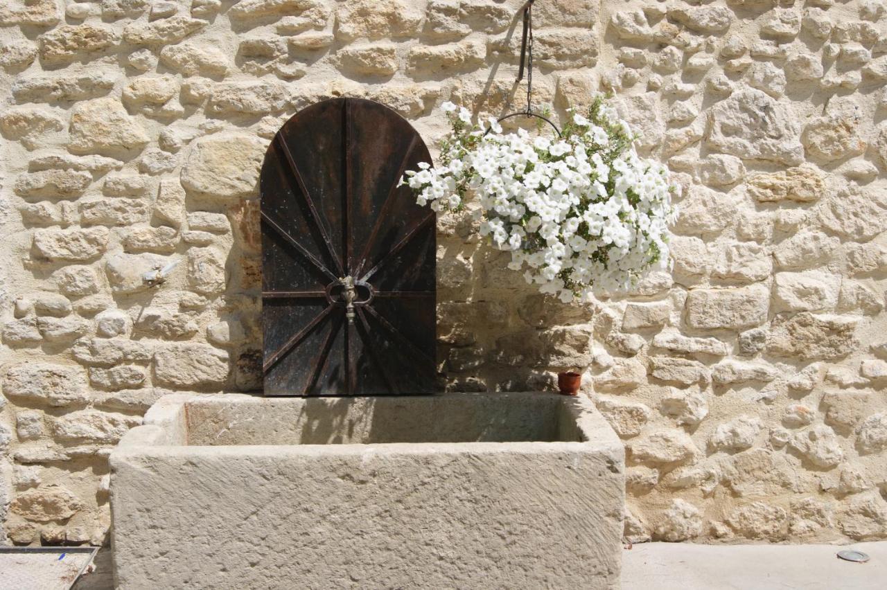 B&B Dans Mas En Pierres Robion en Luberon Экстерьер фото